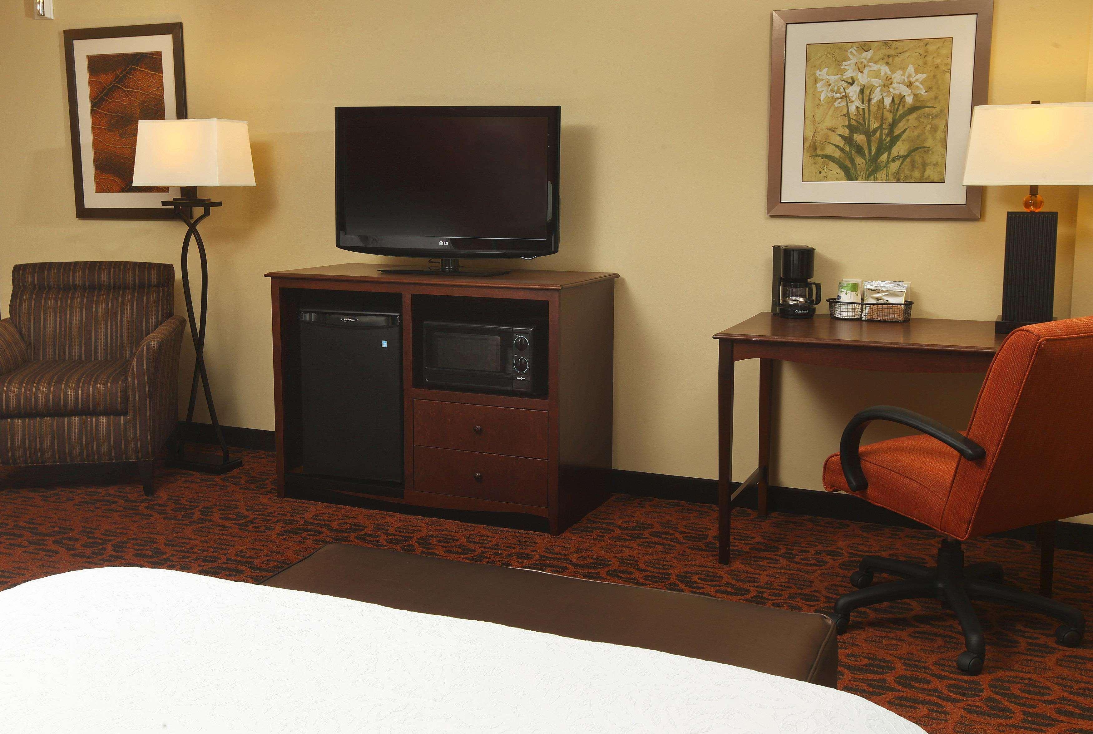 Hampton Inn & Suites Fargo Medical Center Екстериор снимка