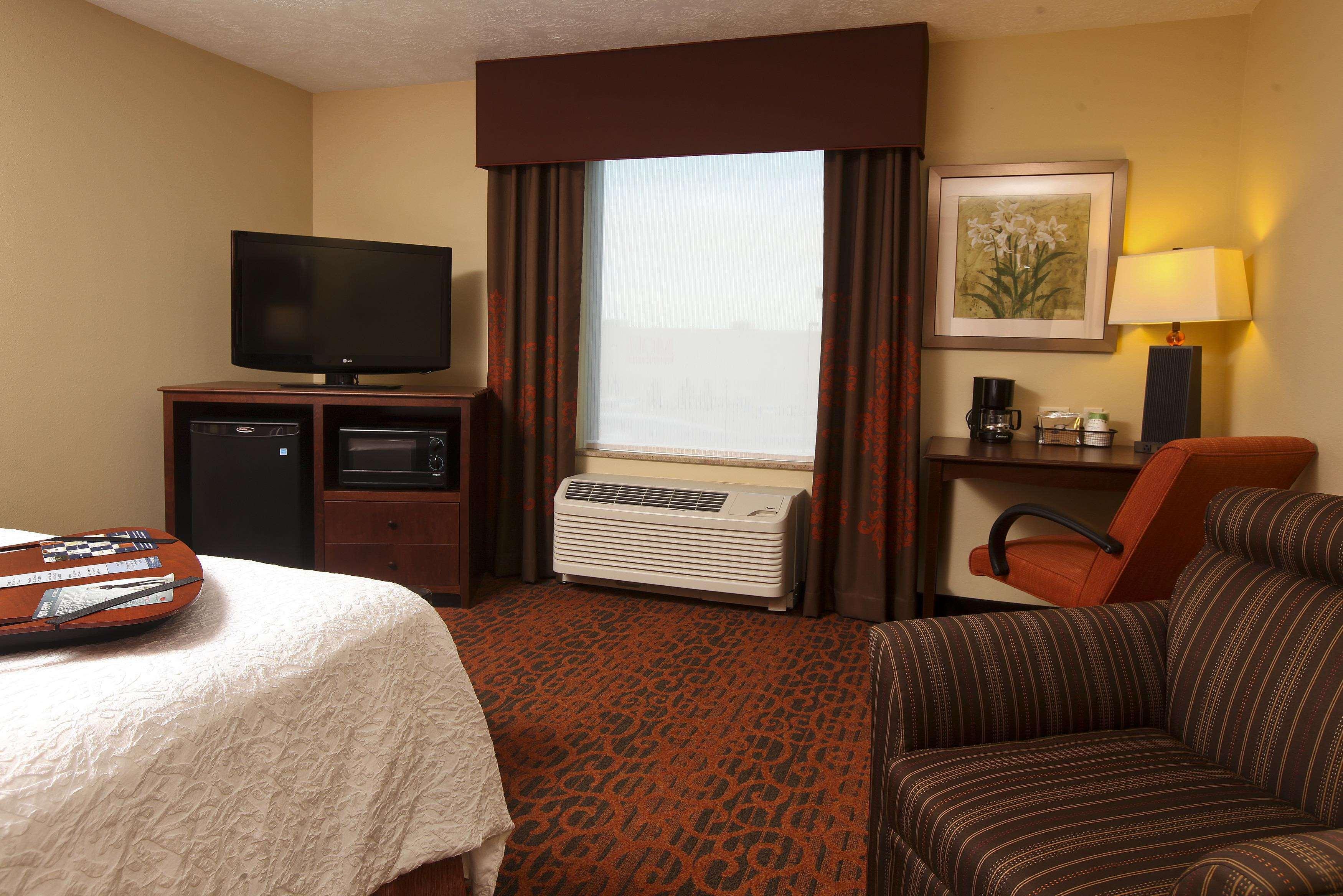 Hampton Inn & Suites Fargo Medical Center Екстериор снимка
