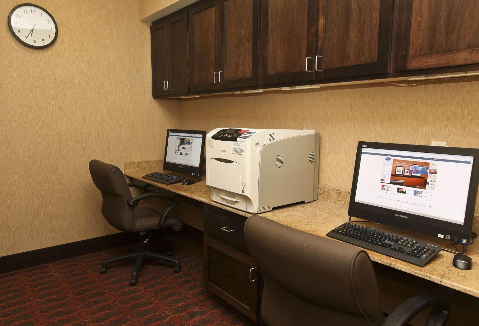 Hampton Inn & Suites Fargo Medical Center Екстериор снимка