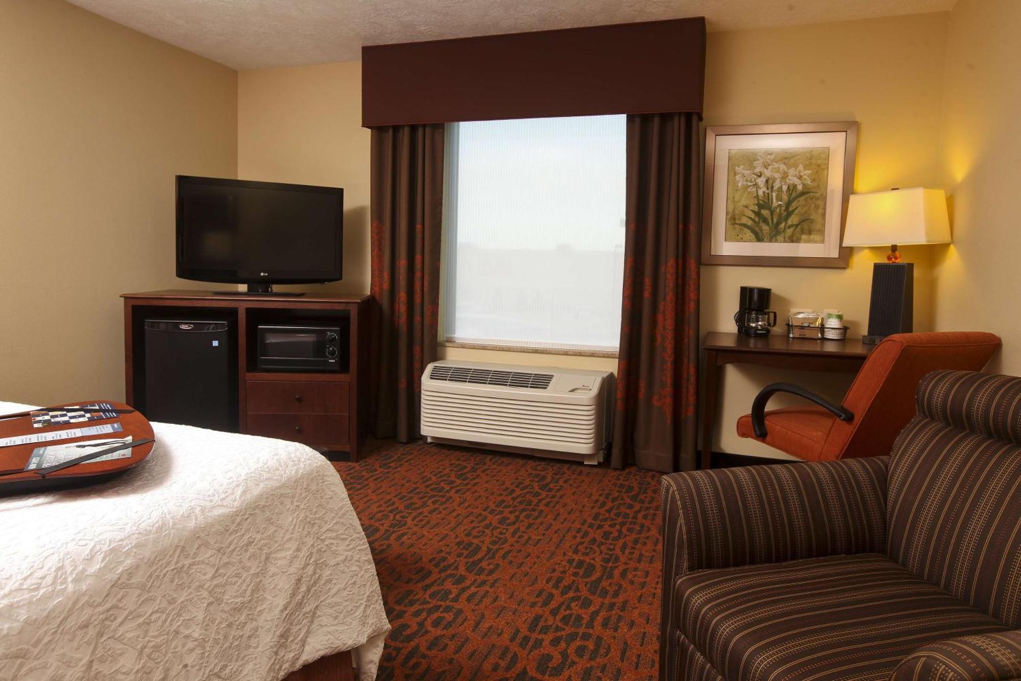 Hampton Inn & Suites Fargo Medical Center Екстериор снимка
