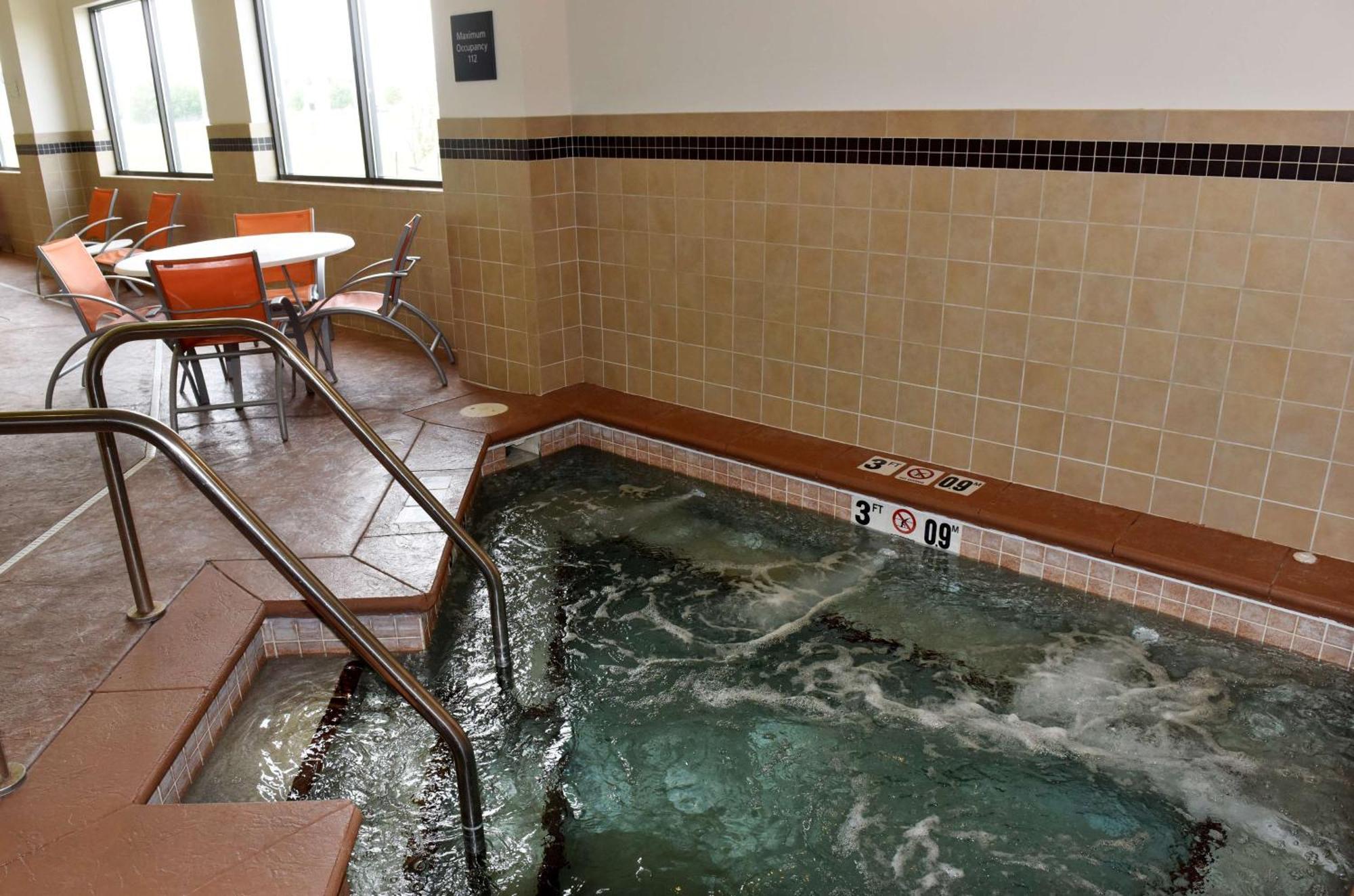 Hampton Inn & Suites Fargo Medical Center Екстериор снимка